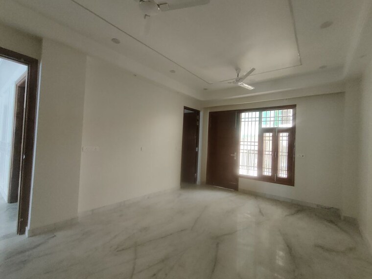 Room, sector 46 4 Bedroom 3200 Sq.Ft. Builder Floor In Sector 46 Gurgaon 10126663