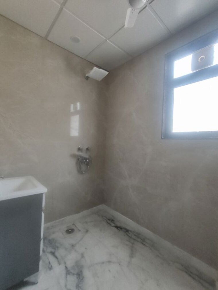 Room, sector 46 4 Bedroom 3200 Sq.Ft. Builder Floor In Sector 46 Gurgaon 10126663