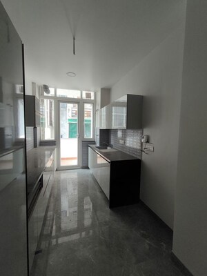 Kitchen in 4 BHK Builder Floor at Sector 46 – for Rent