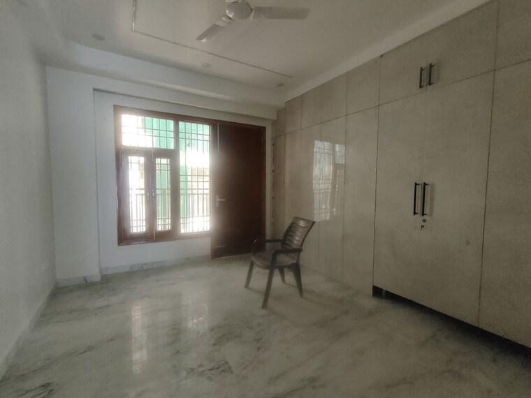 Room, sector 46 4 Bedroom 3200 Sq.Ft. Builder Floor In Sector 46 Gurgaon 10126663