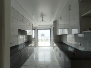 Kitchen in 4 BHK Builder Floor at Sector 46 – for Rent