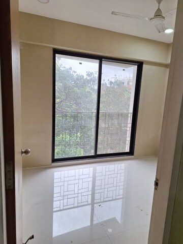 Room in 1 RK Apartment at Savannah Avalon, Andheri East – for Rent