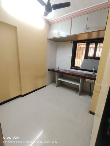 1 BHK Apartment For Rent in Deep Laxmi Apartments, Prabhadevi