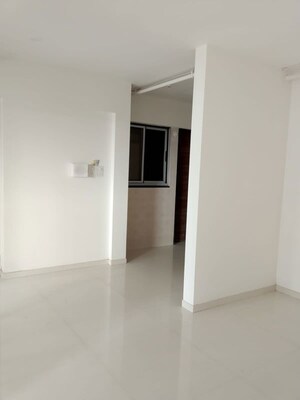 Room in 2 BHK Apartment at Twin Star Vaastu Imperial, Ravet – for Rent