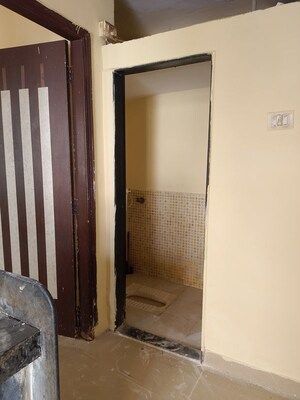 Room in 1 BHK Apartment at Shree Adeshwar Anand Heights, Nalasopara West – for Rent
