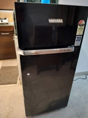 Furnished Amenities in 2 BHK Apartment at Vashisht Heights, Sector 87 – for Rent