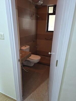 Bathroom in 2.5 BHK Apartment at Mahindra Lifespaces Splendour, Bhandup West – for Rent