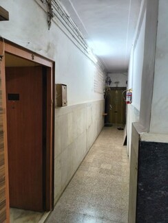 1 BHK + Pooja Room Apartment For Rent in Vinod Villa Worli
