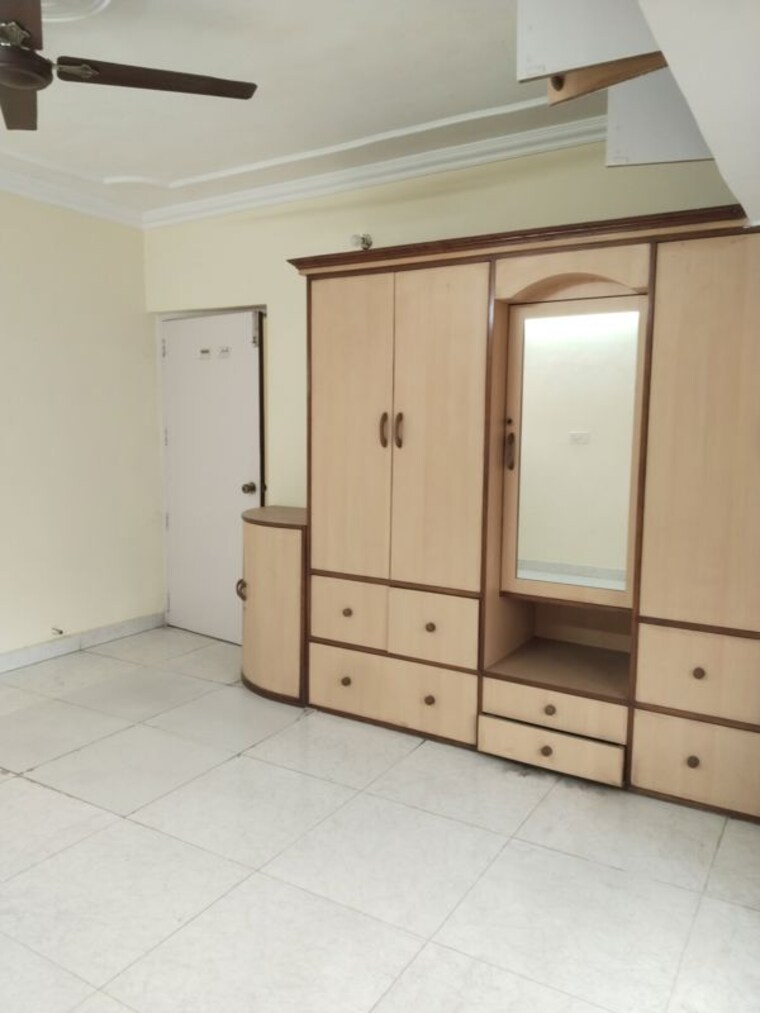 Room, sarita vihar 3 Bedroom 1850 Sq.Ft. Apartment In Sarita Vihar Delhi 10127052