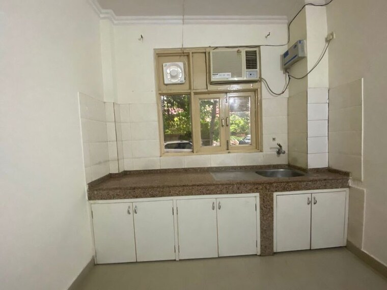 Kitchen, minarch-tower 1.5 Bedroom 650 Sq.Ft. Builder Floor In Sector 44 Gurgaon 10127058