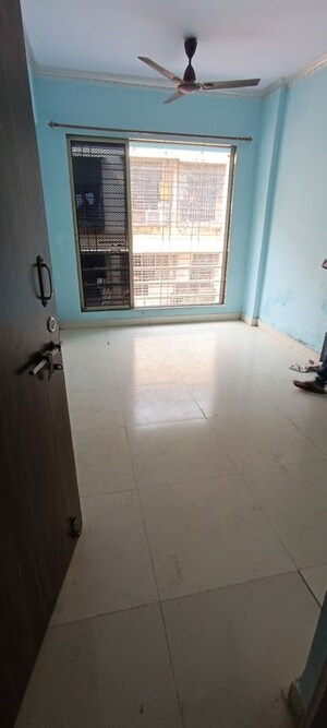 Room in 1 BHK Apartment at Seawoods – for Sale