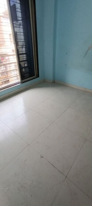 Room in 1 BHK Apartment at Seawoods – for Sale
