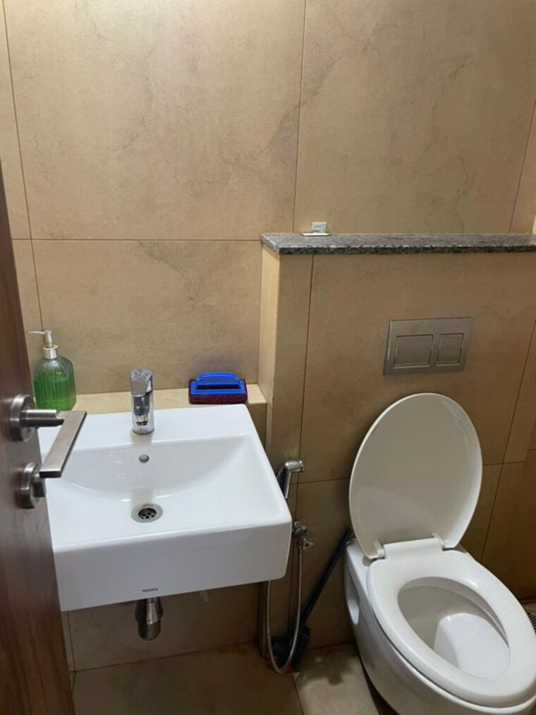 Bathroom, sd-siennaa-wing-c 2 Bedroom 744 Sq.Ft. Apartment In Kandivali East Mumbai 10127087