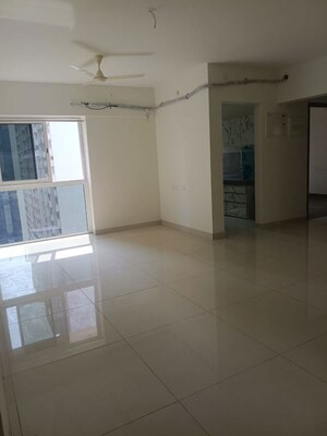 Room in 2 BHK Apartment at SD Siennaa Wing C, Kandivali East – for Sale