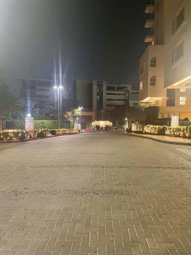  Parking, signature-global-synera 2 Bedroom 735 Sq.Ft. Apartment In Sector 81 Gurgaon 10127094