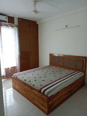 Master Bedroom in 2 BHK Apartment at New Mhada Colony, Powai – for Rent