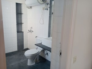 Bathroom in 4 BHK Apartment at JMD Gardens, Sector 33 – for Rent