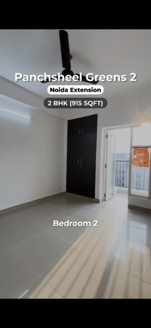 Room in 3 BHK Apartment at Panchsheel Greens, Sector 16 Greater Noida – for Sale