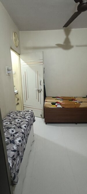 Bedroom in 1 BHK Apartment at Nerul – for Rent