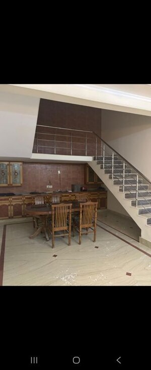 5 BHK Builder Floor For Rent in Sector 28