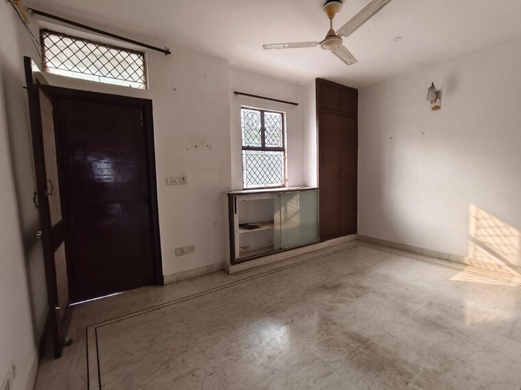 Room, malviya nagar 2 Bedroom 100 Sq.Yd. Builder Floor In Malviya Nagar Delhi 10127266