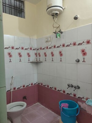 Bathroom in  Pg at Vineet Khand – for Rent