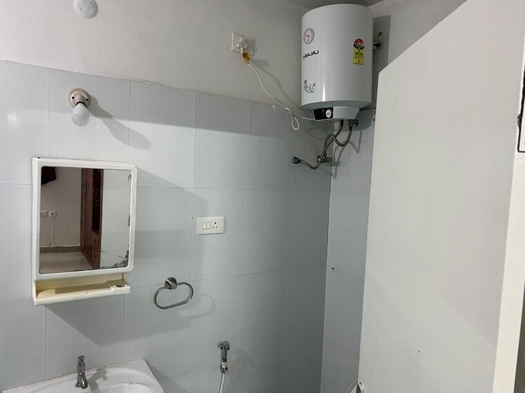 Bathroom, miyapur 3 Bedroom 1600 Sq.Ft. Apartment In Miyapur Hyderabad 10127329