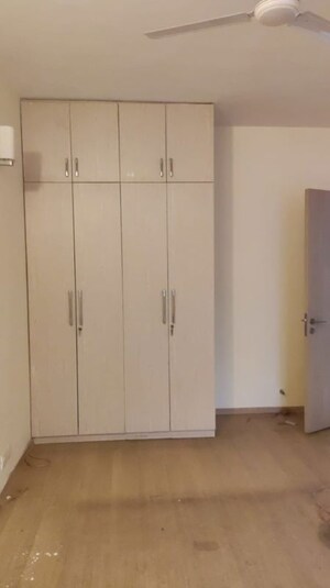 3 BHK Apartment For Sale in Kabra Tiara, Malad East