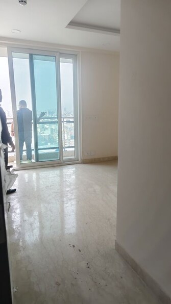 3 BHK + Pooja Room,Servant Room,Study Room Apartment For Sale in Ambience Tiverton in Sector 50, Noida