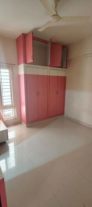 Room in 2 BHK Apartment at SK Residency Kondapur, Kondapur – for Sale