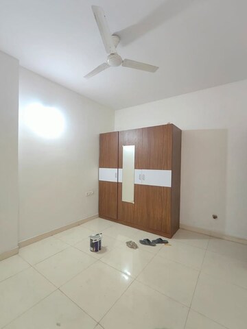 Room in 3 BHK Apartment at BM Sernity, Hsr Layout – for Rent