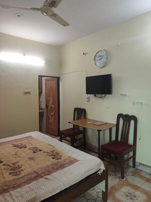  Pg For Rent in Gomti Nagar