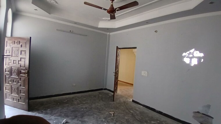 Room, sector 23 3 Bedroom 1500 Sq.Ft. Builder Floor In Sector 23 Gurgaon 10127374