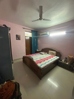 Bedroom in 3 BHK Builder Floor at Mayfield Garden – for Rent