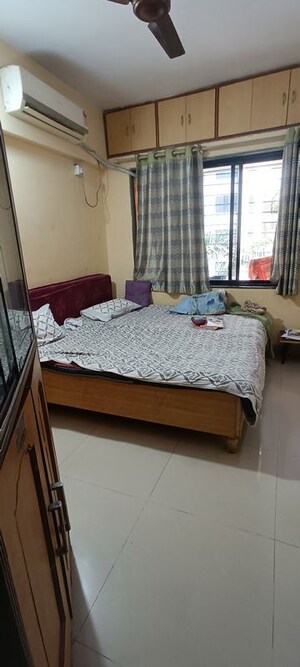 Bedroom in 1 BHK Apartment at Nerul – for Rent