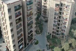 2 BHK Apartment For Sale in DLF Belvedere Towers, Sector 24