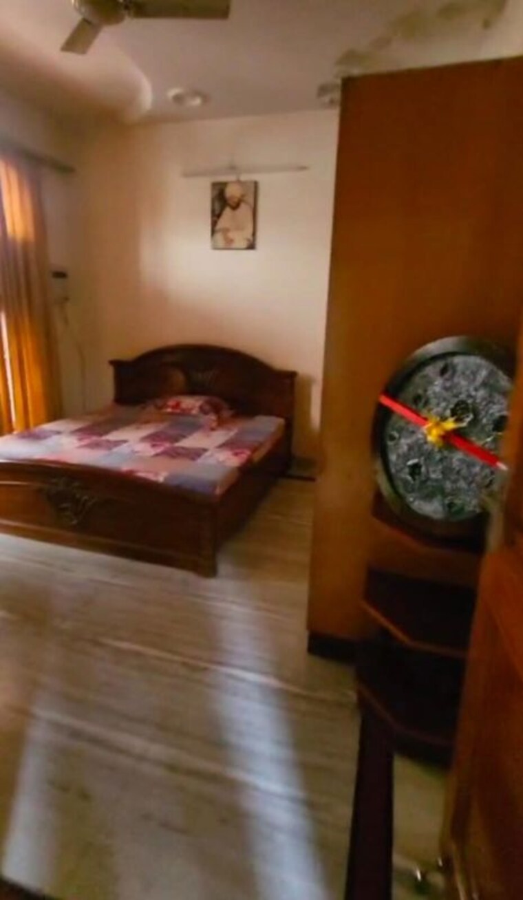 Bedroom, sector 28 6 Bedroom 260 Sq.Yd. Independent House In Sector 28 Faridabad 10127376