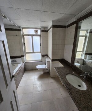Bathroom in 3.5 BHK Apartment at Central Park II-Bellevue, Sector 48 – for Rent