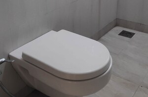 Bathroom in  Pg at Chembur Colony – for Rent