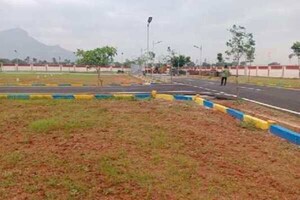  Plot – Garden View at Bahadarabad - for Sale