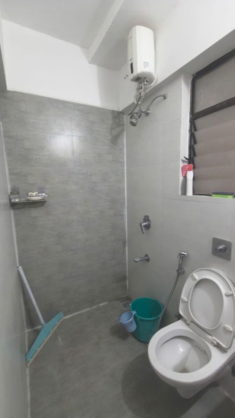 Bathroom, roshan-milestone 2 Bedroom 680 Sq.Ft. Apartment In Tathawade Pune 10128068