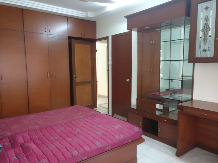 Bedroom, sumer-saraswati 3 Bedroom 1800 Sq.Ft. Apartment In Gamdevi Mumbai 10128173