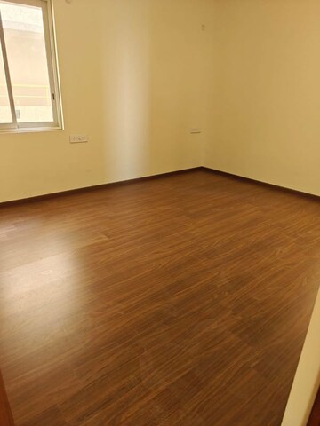 Room in 3 BHK Apartment at Aurobindo The Regent, Kondapur – for Sale