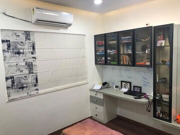 Room in 3 BHK Apartment at Prestige Ivy Leagu, Kondapur – for Rent