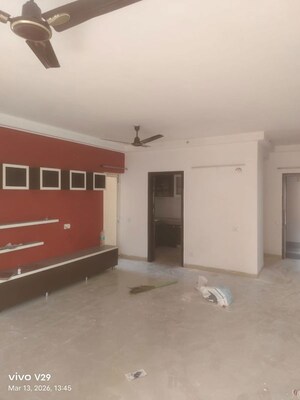 Room in 2 BHK Apartment at BPTP Freedom Park Life, Sector 57 – for Sale