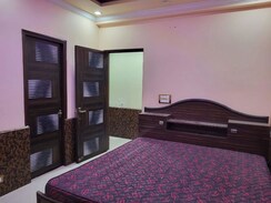 Pg For Rent in Vineet Khand