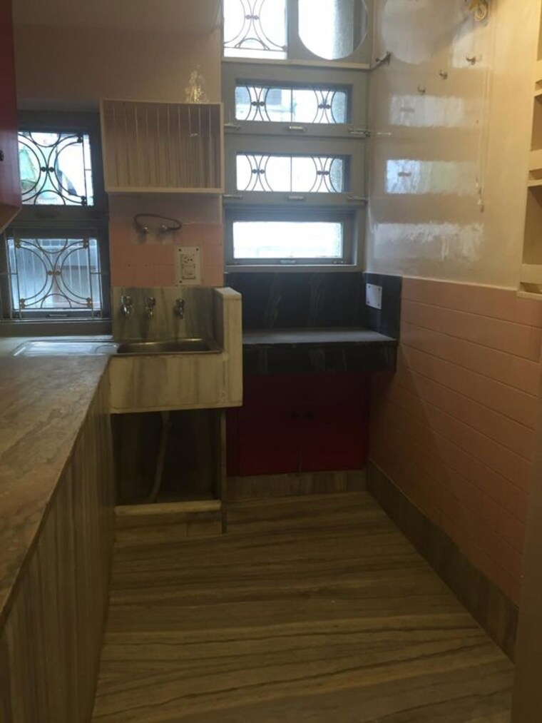 Kitchen, greater kailash part 3 2 Bedroom 217 Sq.Yd. Builder Floor In Greater Kailash Part 3 Delhi 10128403
