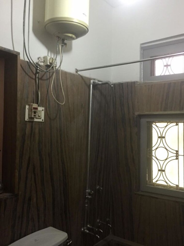 undefined, greater kailash part 3 2 Bedroom 217 Sq.Yd. Builder Floor In Greater Kailash Part 3 Delhi 10128403