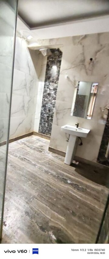 Bathroom in 1.5 BHK Apartment at RWA Apartments Sector 50, Sector 50 – for Rent