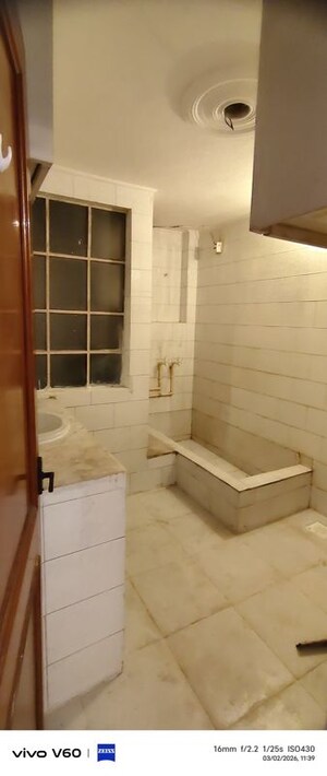 Bathroom in 1.5 BHK Independent House at RWA Apartments Sector 41, Sector 41 – for Rent